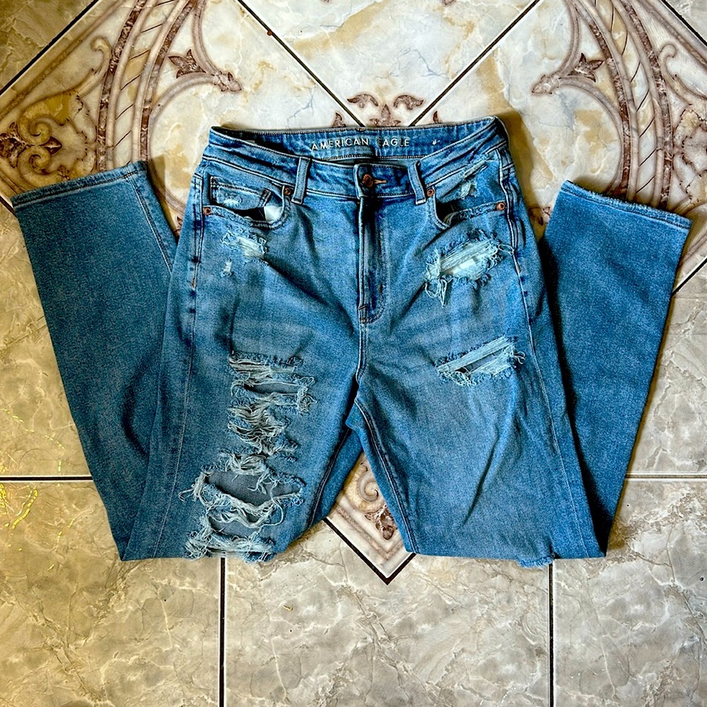 American Eagle mom jeans